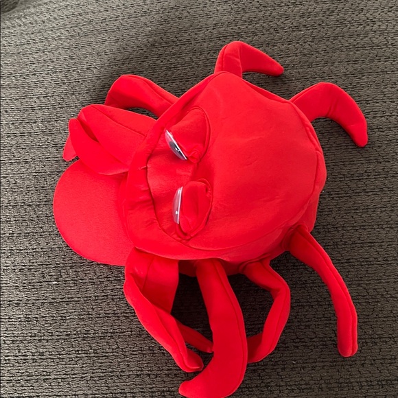 Red Crab Plush Hat with Googly Eyes - Picture 2 of 4